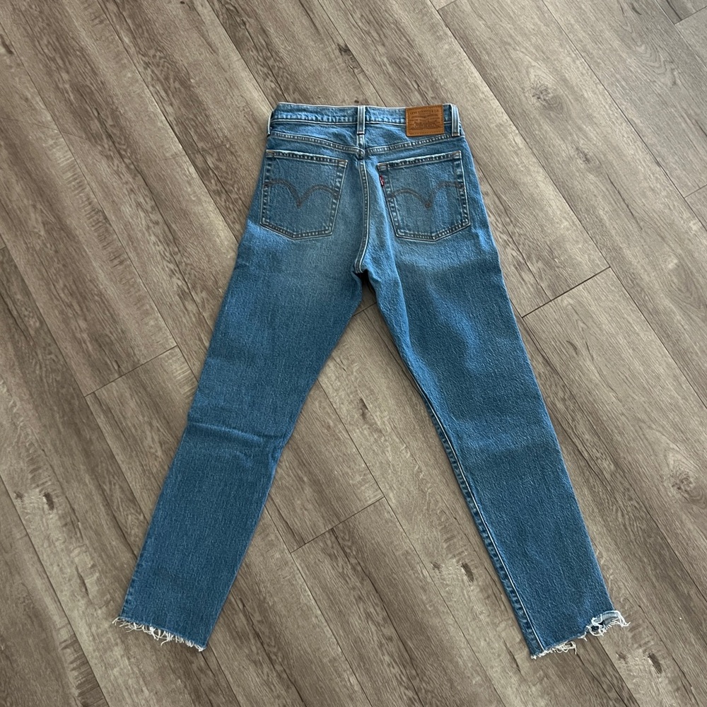 Levi’s wedge jeans!
